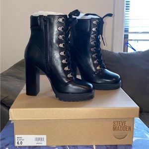Steve Madden Beso Booties